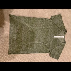 Lululemon swiftly short sleeve top crew